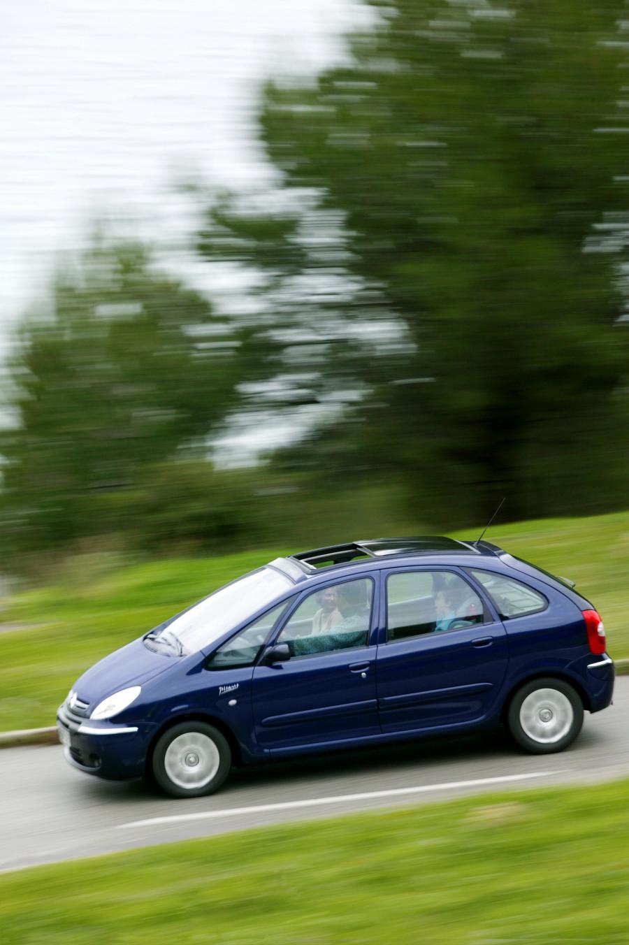  Citroen Xsara Picasso 2000 года  (фото 60 из 63)
